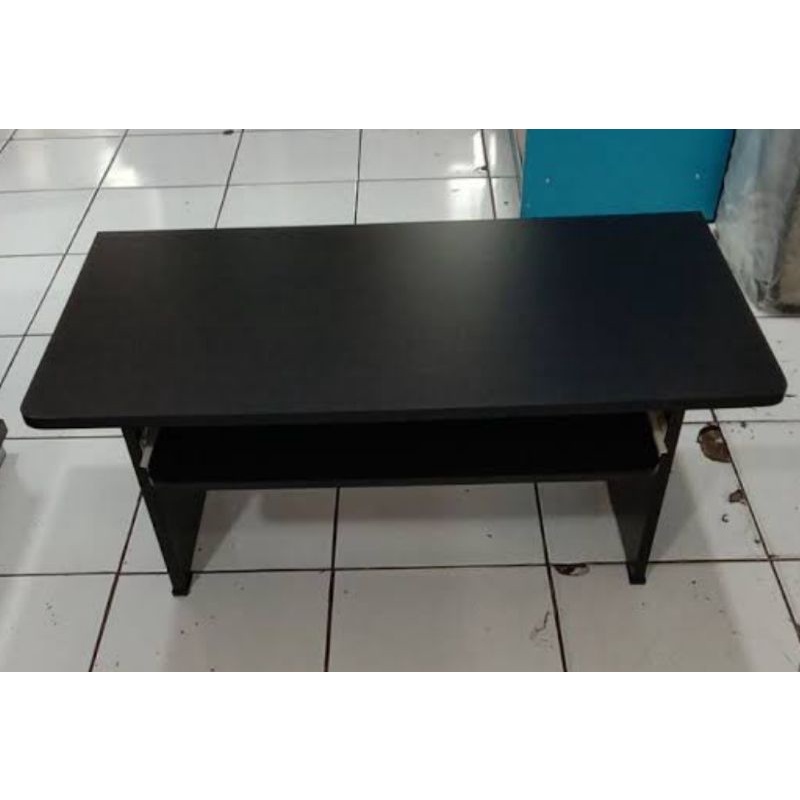 meja komputer lesehan