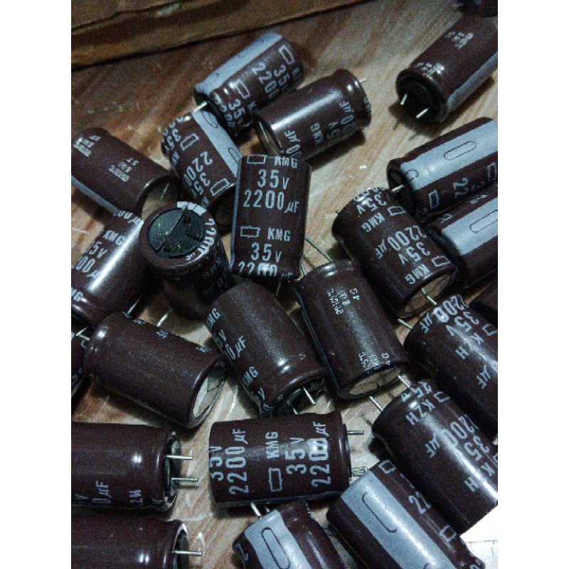 Capasitor Elco 2200uf 35volt 2200 35volt 2200 35v Elko 2200uf 35 2200uf35v Kapasitor 2200 35 KMG Ori