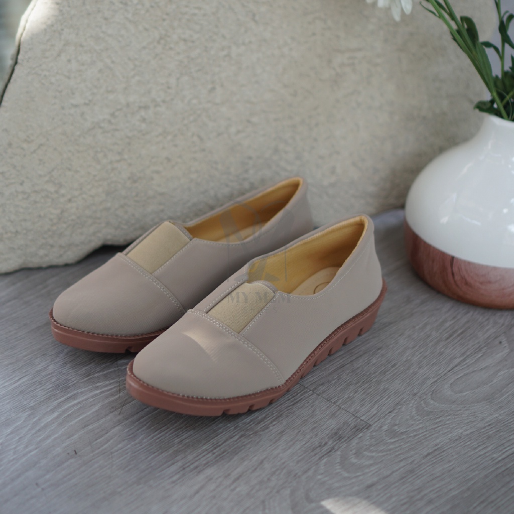 Mym2m Rezilia Sepatu Wanita Slip on kasual Terlaris-Asap