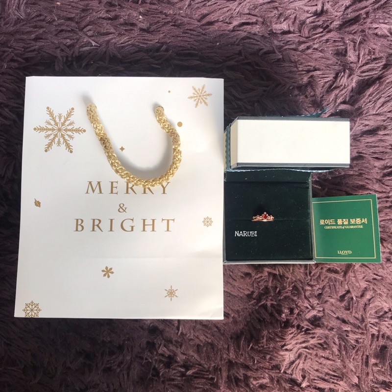 Original Lloyd x Disney Princess Ring Snow White (10K, Rose Gold)