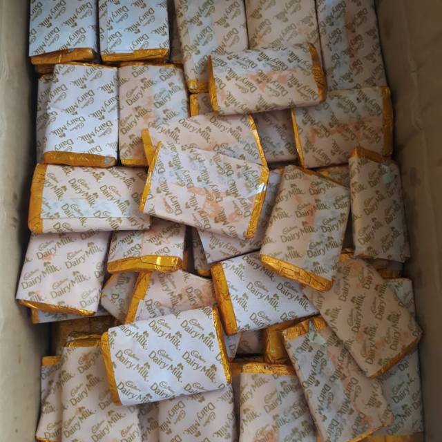 Coklat Cadbury dairy milk oreo, coklat kiloan