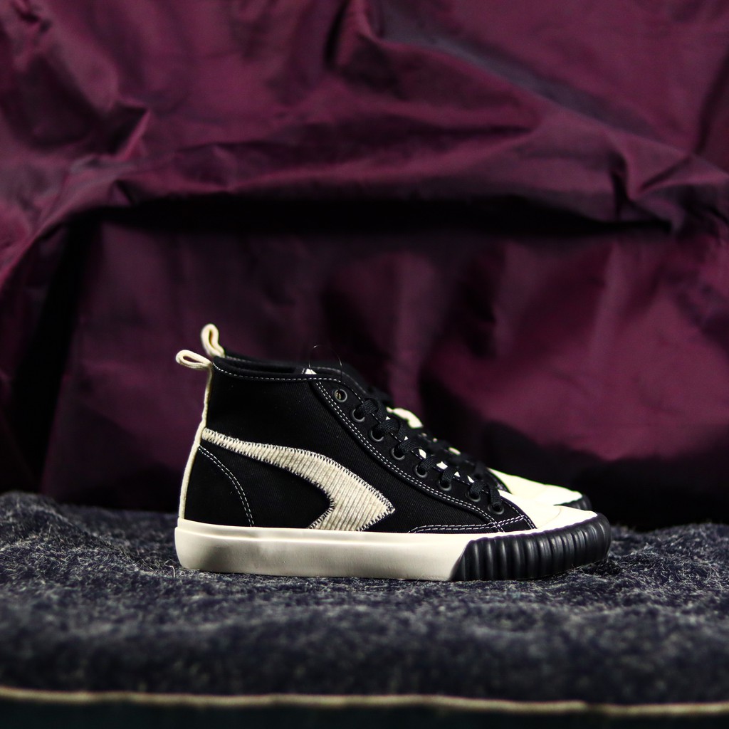 Contrust Footwear Frienship Marcow x Karow