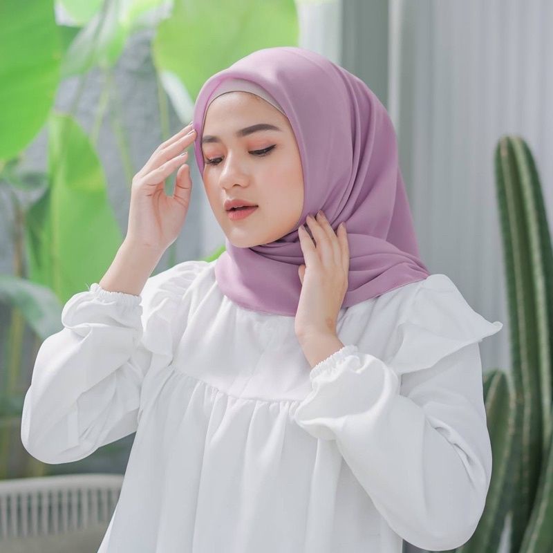 hijab segi 4 bella laser/hijab instan polycottoon lasercut/Khimar instan/jilbab instan/110x110cm-5