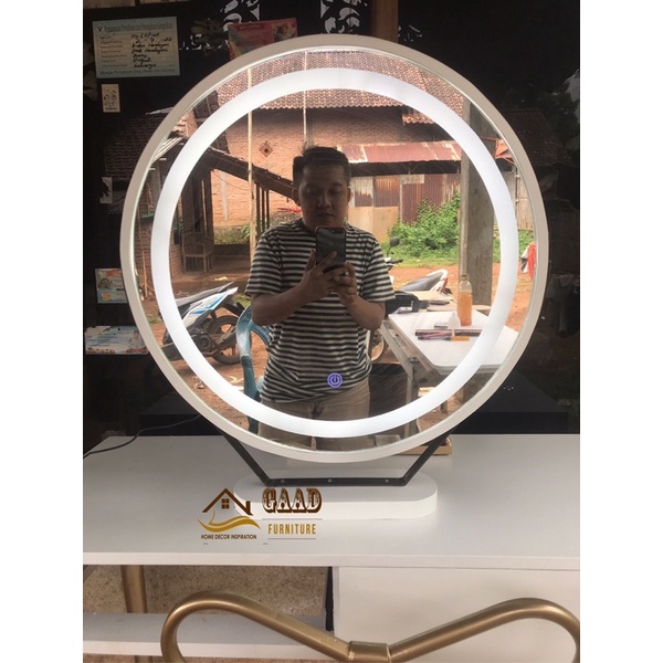 mirror Led makeup