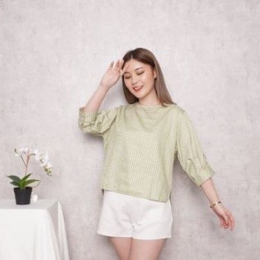 calee and clare ji ah blouse basic