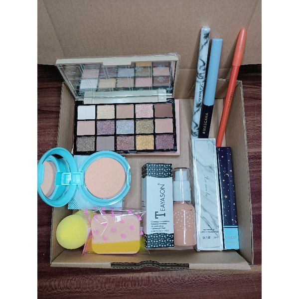 Beauty Make Up Set 20in1 Paket Seserahan Lamaran Alat Kosmetik Makeup Lengkap Komplit Murah Original Import Kado Perlengkapan Wanita Terlaris