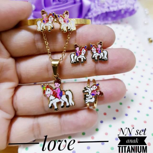 (JUN) TERMURAH Set Perhiasan TITANIUM ANAK Anti Karat Cincin Gelang Kalung Anting Kuda Poni Xuping