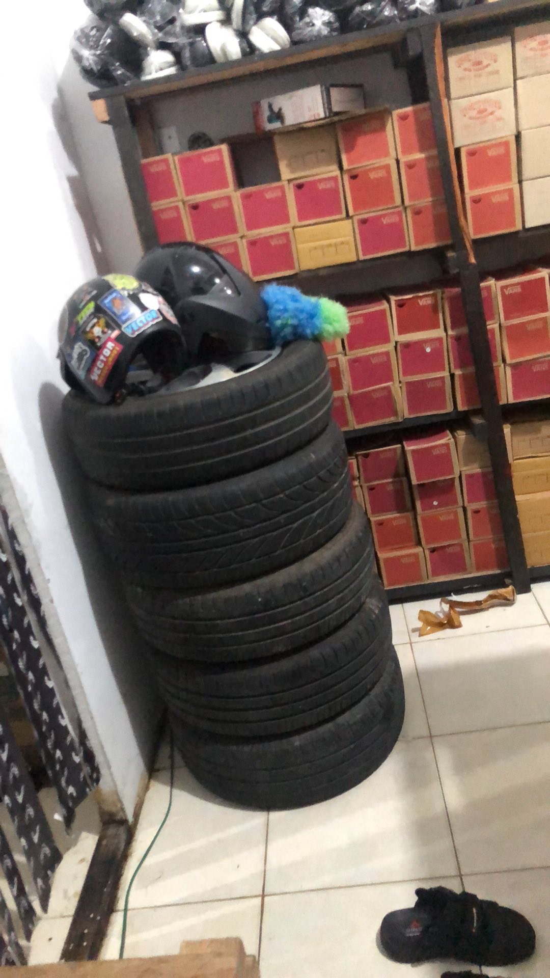 Dempul Sanpolac 250 Gr / Dempul Plastik 1/4 Kg Dempul Kayu Besi Mobil Motor Dengan Hardener