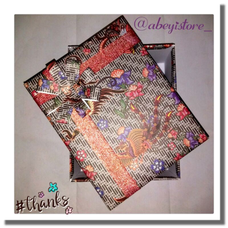 

KOTAK KADO BATIK/BOX KADO MURAH/BOX PACKING/KOTAK PACKING/KOTAK HADIAH/BOX HAMPERS MURAH//