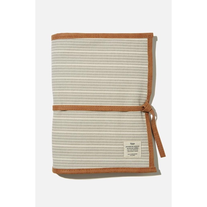 

Typo - Tempat Pensil - Artists Marker Case 36 - Brad Stripe