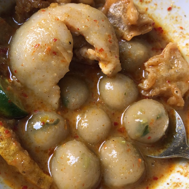 

Cilok kuah kari ayam