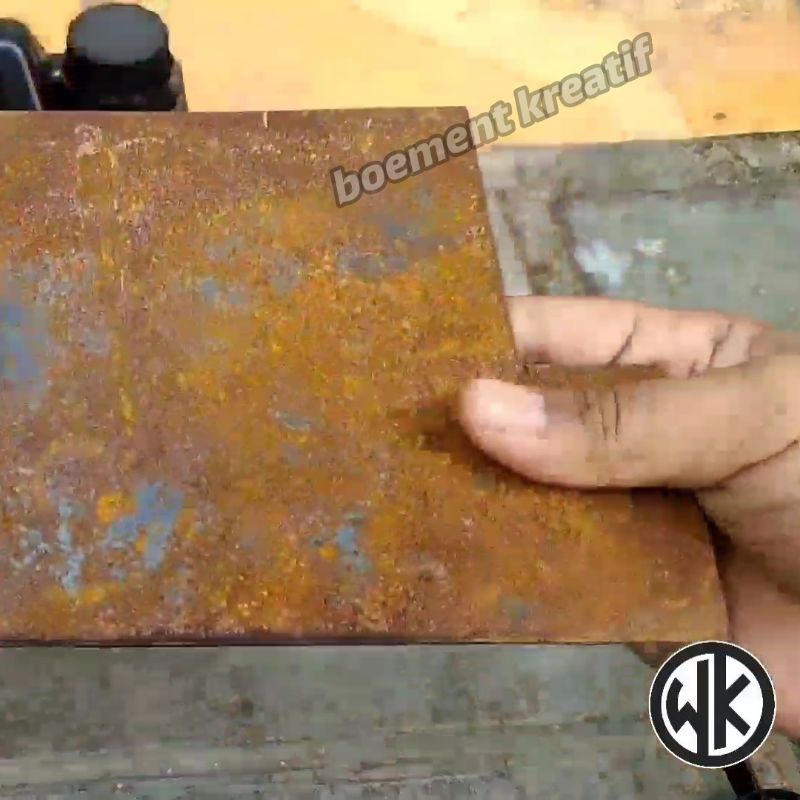 Pembersih kerak karat / penghilang kerak karat serbaguna ukuran 250 ml RUST FIGHTER