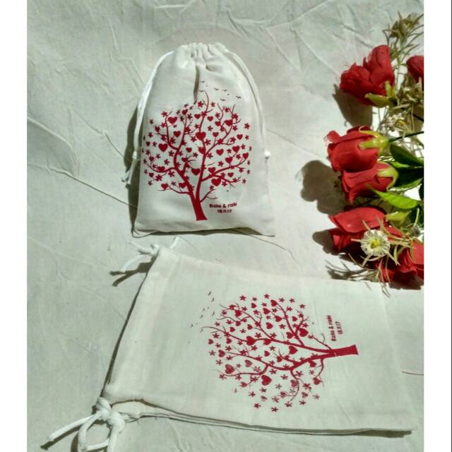 

Tas blacu serut ukuran A5 (15 x 21 cm) dg sablon 2 sisi 1 warna