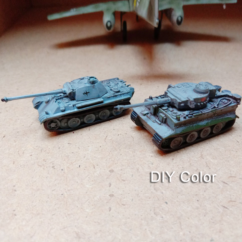 4Pcs Mainan Model Tank Tempur Tiger Panther Jerman Mini 4D Dengan Bola Baja 1 / 144