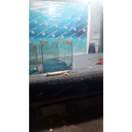 Aquarium kaca 40x40x50