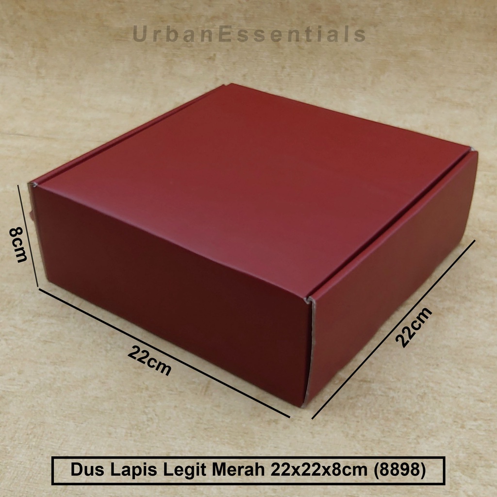 

Kotak Kado Dus Lapis Legit Merah Ukuran 22x22x8 cm