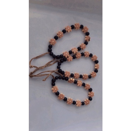 Gelang Manik - manik hitam bunga handmade