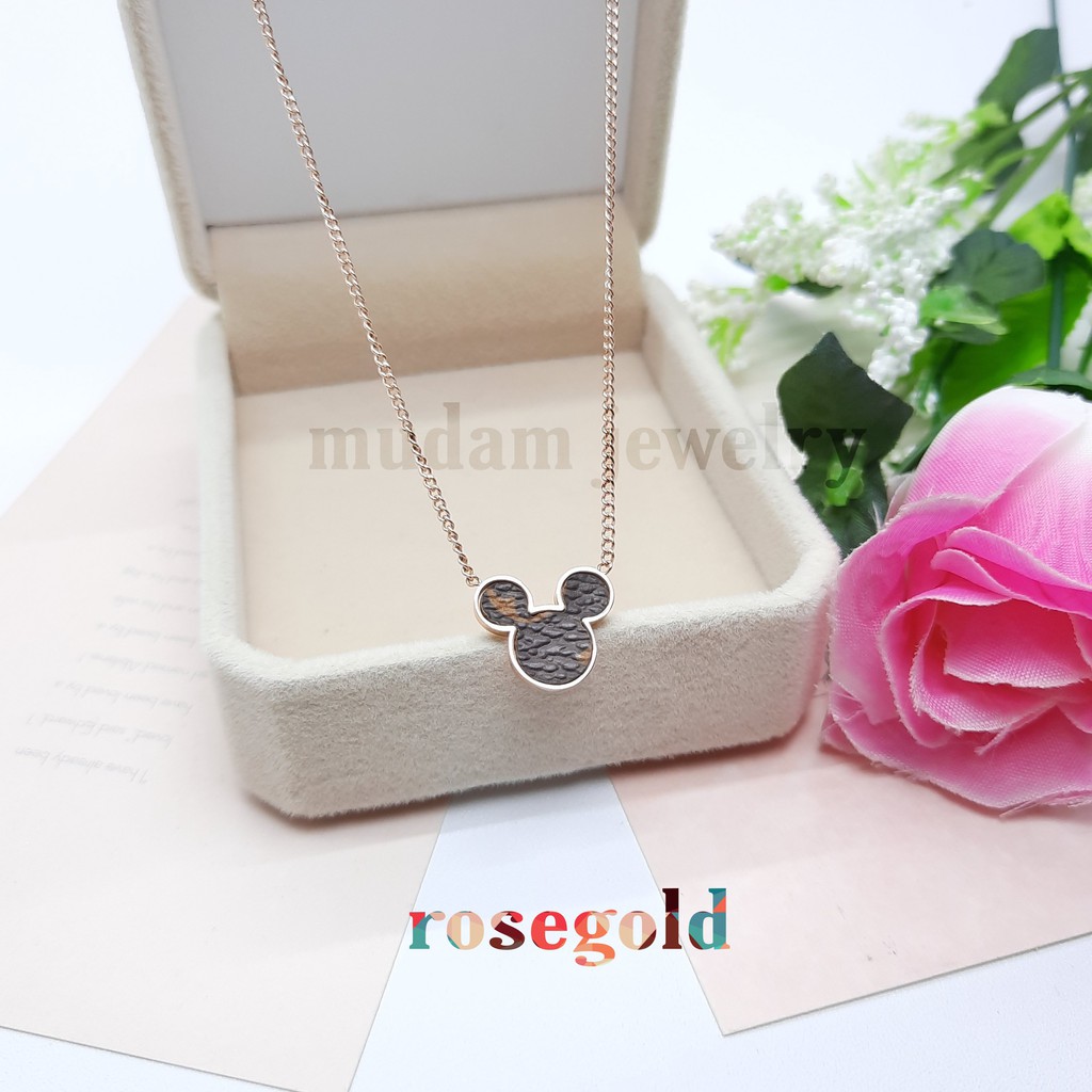 Kalung Titanium L* Kulit Model Mickey Tersedia Warna Rose gold dan Gold