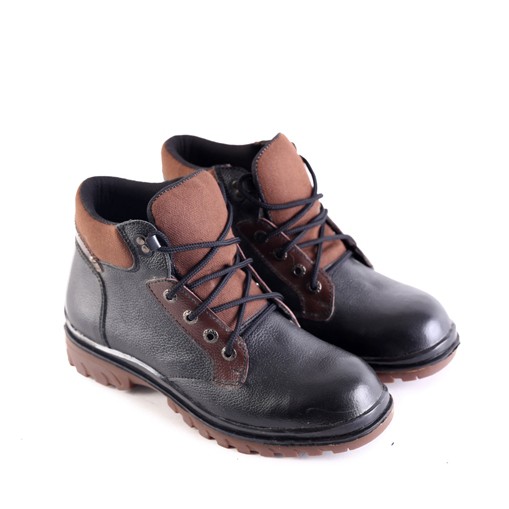 Sepatu Boot Pria Safety Flat Besi / Sepatu Kerja Lapangan Laki-laki