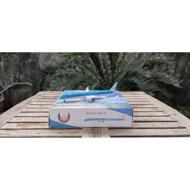 KLM Boeing 787-10 PH-BKC by Phoenix