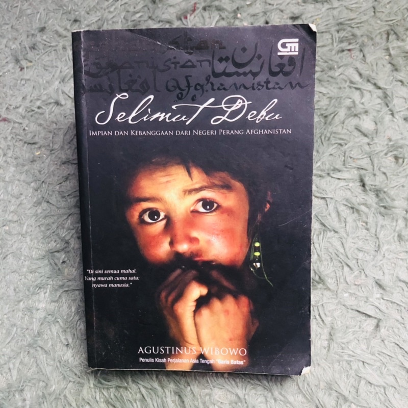 Novel Selimut Debu - Agustinus Wibowo Preloved