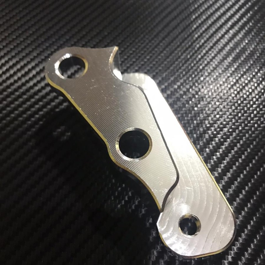 Breket kaliper 4 piston bigpot ninja rr r nissin brembo