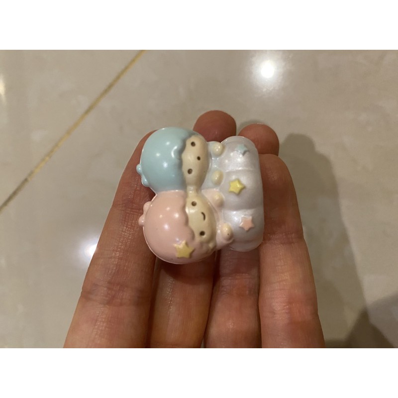 

sanrio little twin star on cloud
