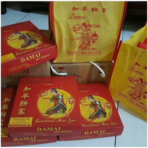 

Kue Bulan Ho Phing Damai Mooncake Lima Kacang Ham Wangi Manis Asin Medan Tong Ju Gwee Pia