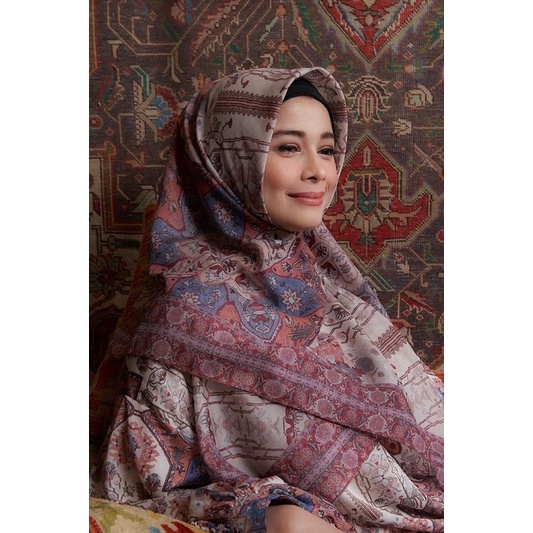 PELANGI ASMARA - SCARF AS WORN BY JIHAN FAHIRA ( ARSIA SCARF )