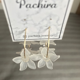 YP 06 Anting Hoop Acrylic Flower Ring Kelopak Bunga YP 06 Anting Hoop Acrylic Flower Ring Kelopak Bunga