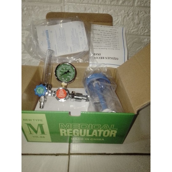 REGULATOR OXYGEN  REGULATOR  MEDIS