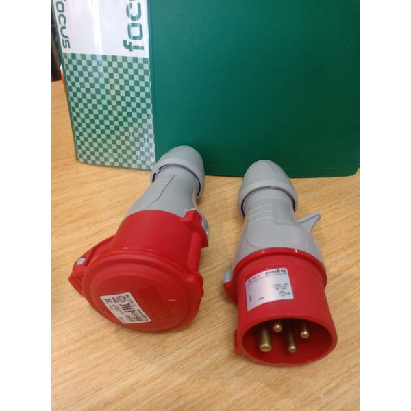 LEGRAND MOBILE MOUNTING 16A 4PIN 3P+E 1SET STOP KONTAK SOCKET LEGRAND 3phase