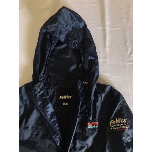 JAKET OUTDOOR FELTICS