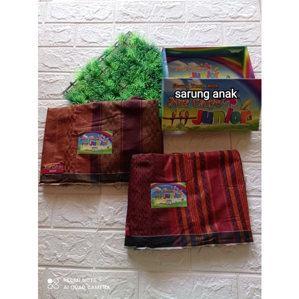 sarung anak nur cahyo
