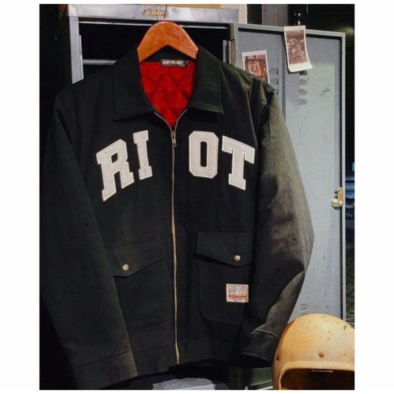 BLACK STRIKE WORK JACKET RAW TYPE RIOT ORIGINAL LIKE NEW. WORKS JAKET RAWTYPE CO AUTHENTIC CHAMPS TE
