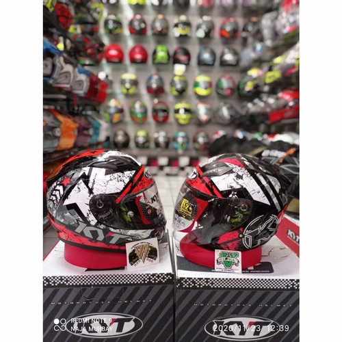 HELM COUPLE KYT R10 MOTIF SERI 3 BLACK RED/KYT GALAXY MOTIF SERI 5 /BL