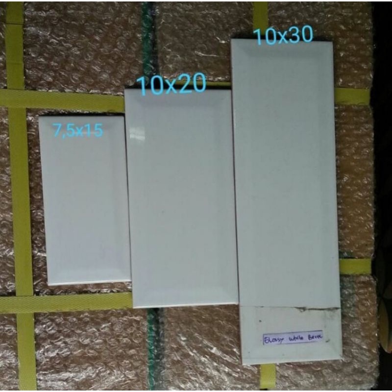 Keramik Bevel putih Mulia
