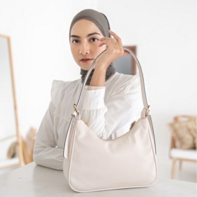 Tas selempang Terbaru untuk OOTD merk Flicka Kode (DD100, TF8, V1 , J24 , S 38 , DD 68 ) Sale Stok