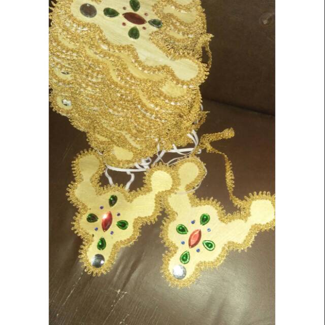 Kalung karnival untuk laki laki