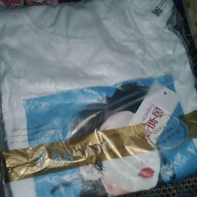 Kaos T Shirt Wanita Casual Model Longgar O Neck Motif