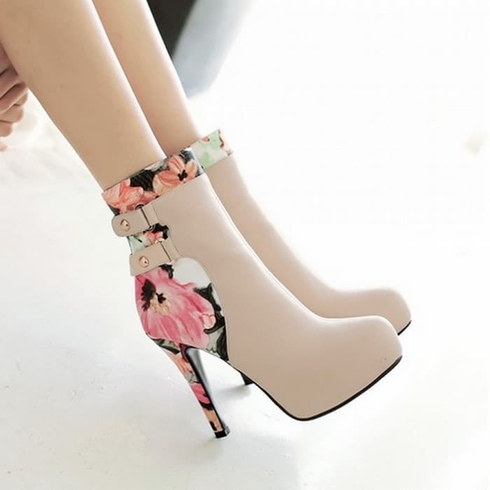 Sepatu Boot Wanita Korean Korea Style Bot Boots Murah Peremp TO278   Zr Bunga Cream - Beige, 37