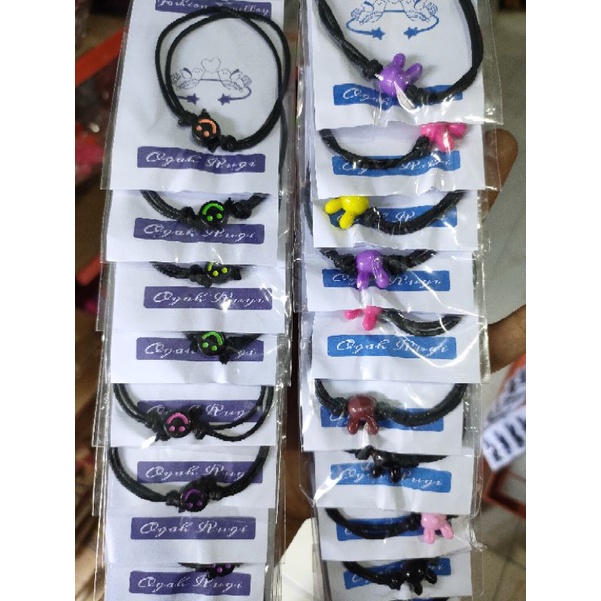 (70gr) 6pcs gelang tangan tali remaja-Smile boneka 6pcs