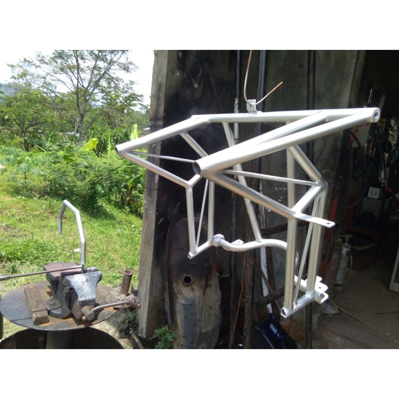 crashbar beat esp,fi,street