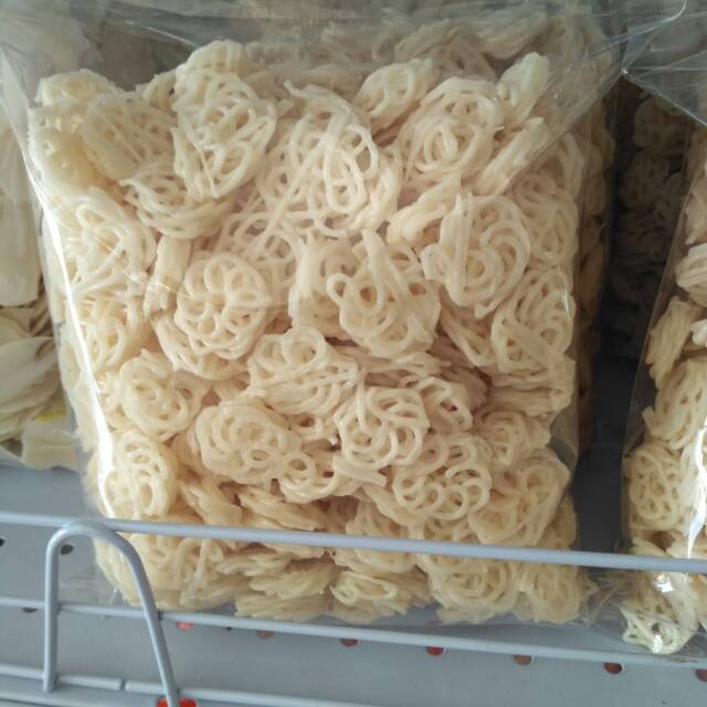 

Krupuk mentah ikan