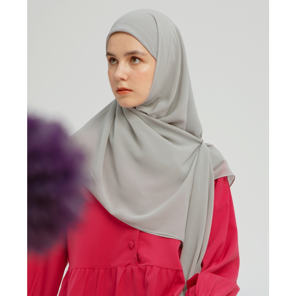 Cottoncut Haura Instan Hijab Mom Hijab Instant Square with Inner