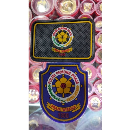 emblem baret topi satpol pp