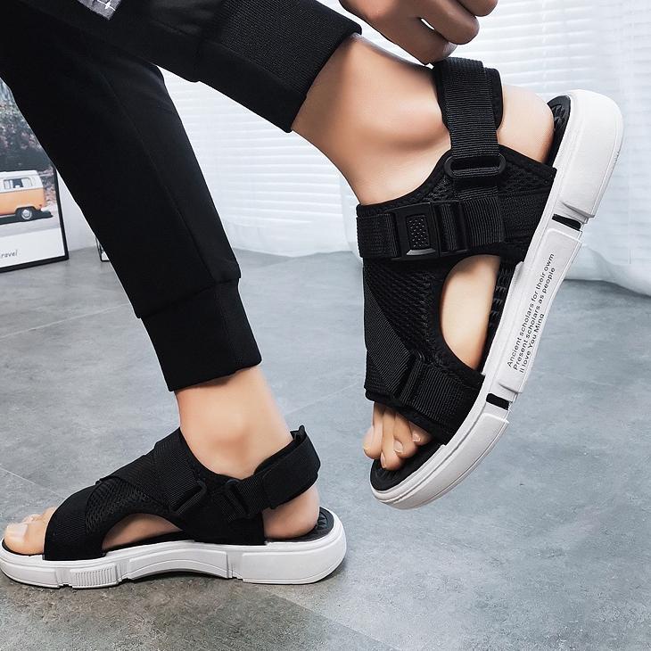 Lagi Tren.. [ COD + Kirim Hari ini ] 2022 Sandal Gunung Pria Baru/Sandal pria gaya Jepang/Sandal Pri