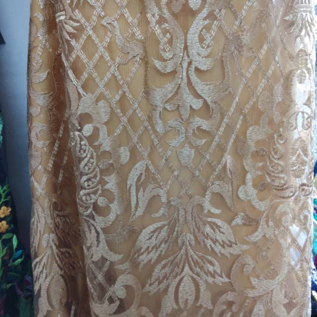 Elisab kotak geliter