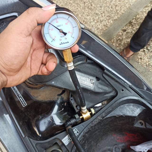 Fuelpump tester presure gauge model leher panjang