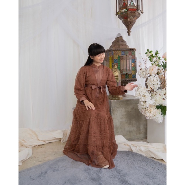 LACE SUMBA SERIES (BROWN) RAYA COLLECTION